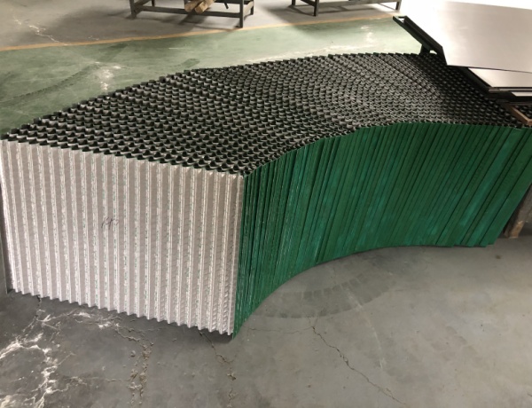 Derrick shaker screen