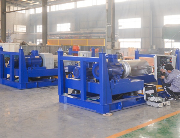Premium-centrifuges-for-solids-control