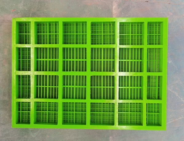 Polyurethane_Screen_Panel_02.jpg